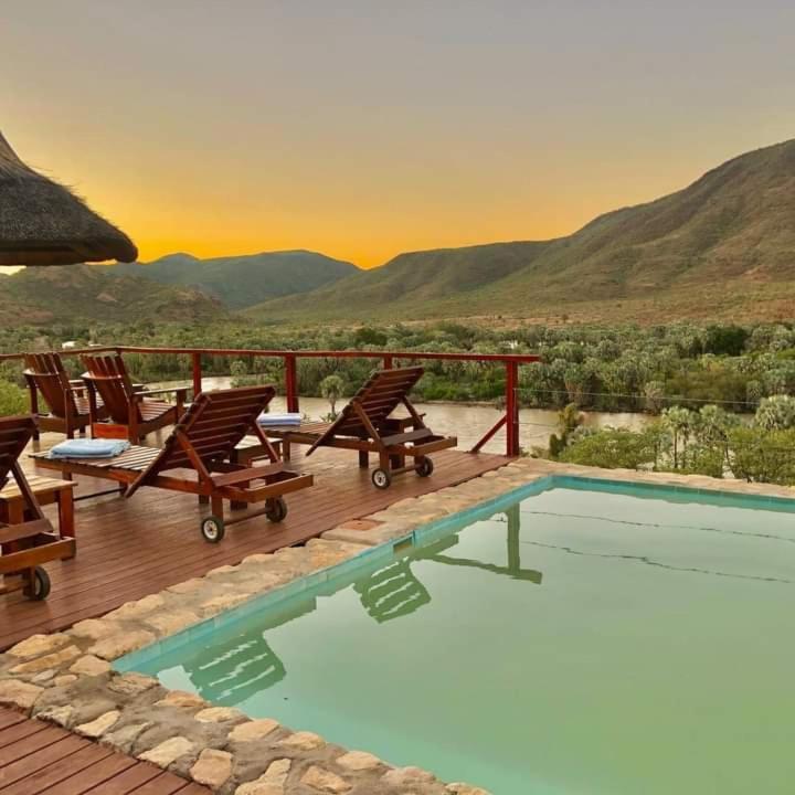 Kapika Waterfall Lodge Epupa Ngoại thất bức ảnh