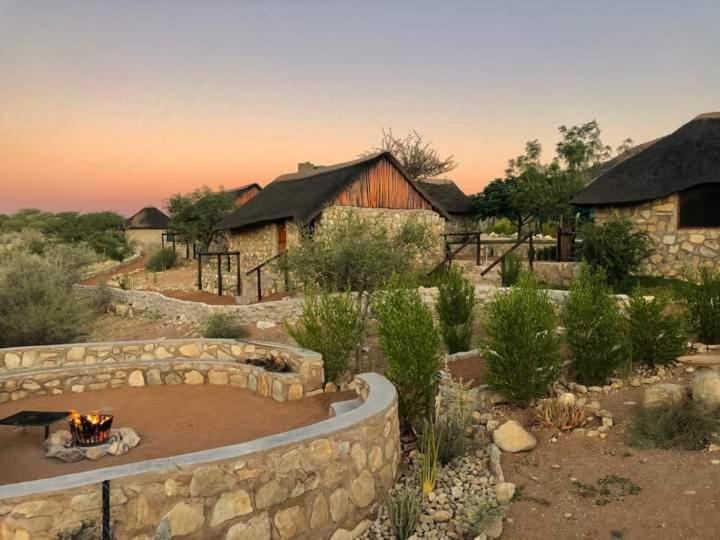 Kapika Waterfall Lodge Epupa Ngoại thất bức ảnh