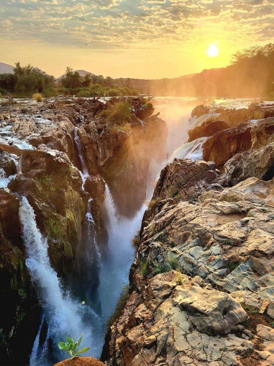 Kapika Waterfall Lodge Epupa Ngoại thất bức ảnh