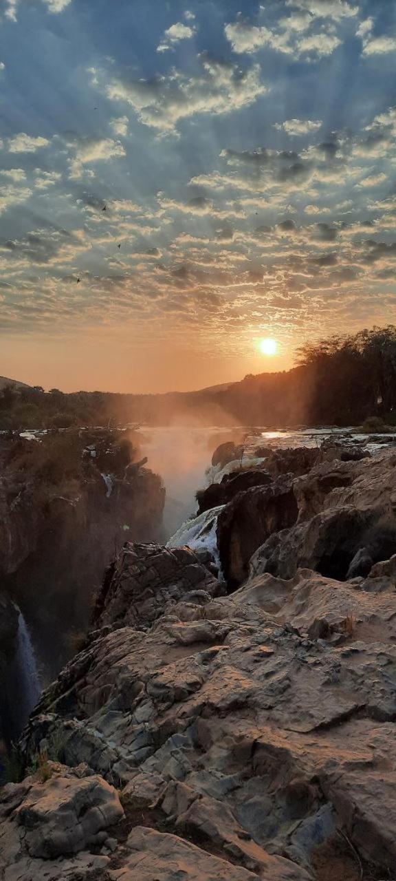 Kapika Waterfall Lodge Epupa Ngoại thất bức ảnh