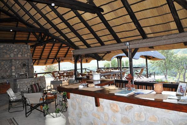 Kapika Waterfall Lodge Epupa Ngoại thất bức ảnh