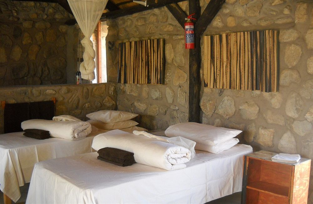 Kapika Waterfall Lodge Epupa Ngoại thất bức ảnh